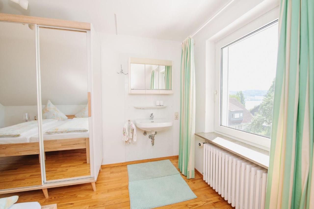 Ferienwohnung Menzer Am See Онинген Екстериор снимка